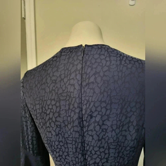 Great Jones Navy Blue Jacquard Leopard Printed Ruffle Bell Sleeves Midi Dress(4) - Picture 7 of 10